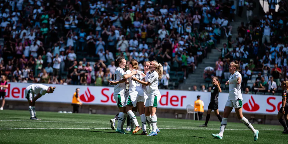 event banner for Bayern München II W - Borussia M'gladbach W