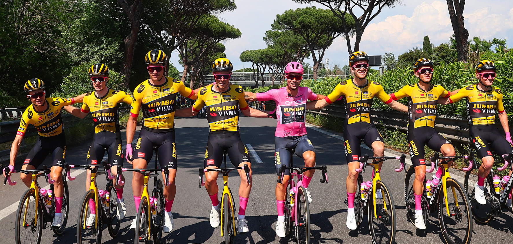 Team Jumbo-Visma - Giro d'Italia 2023 header image