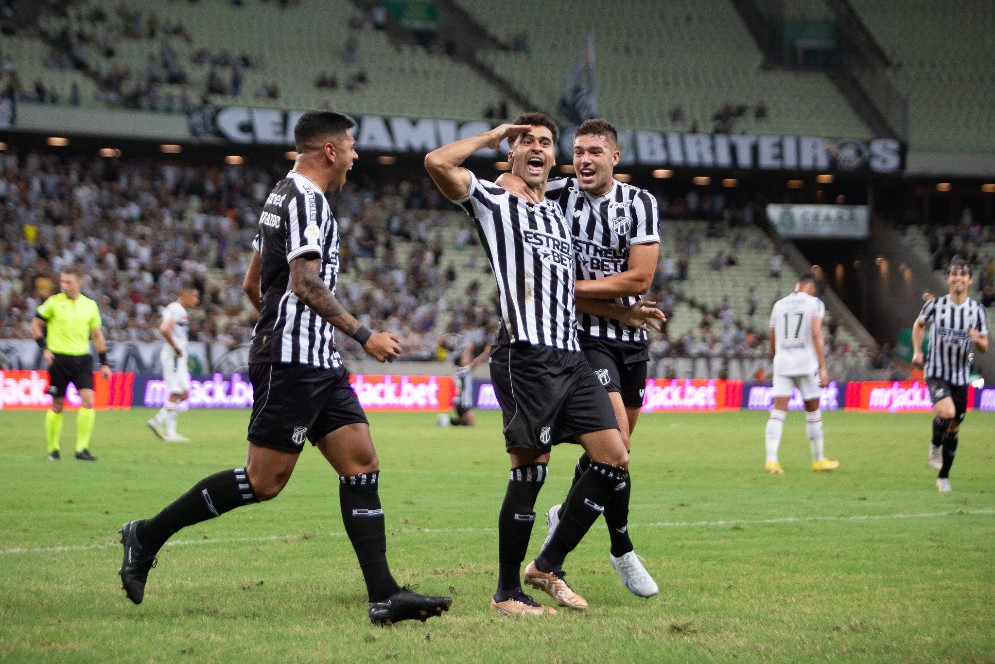 Vitória - Ceará header image