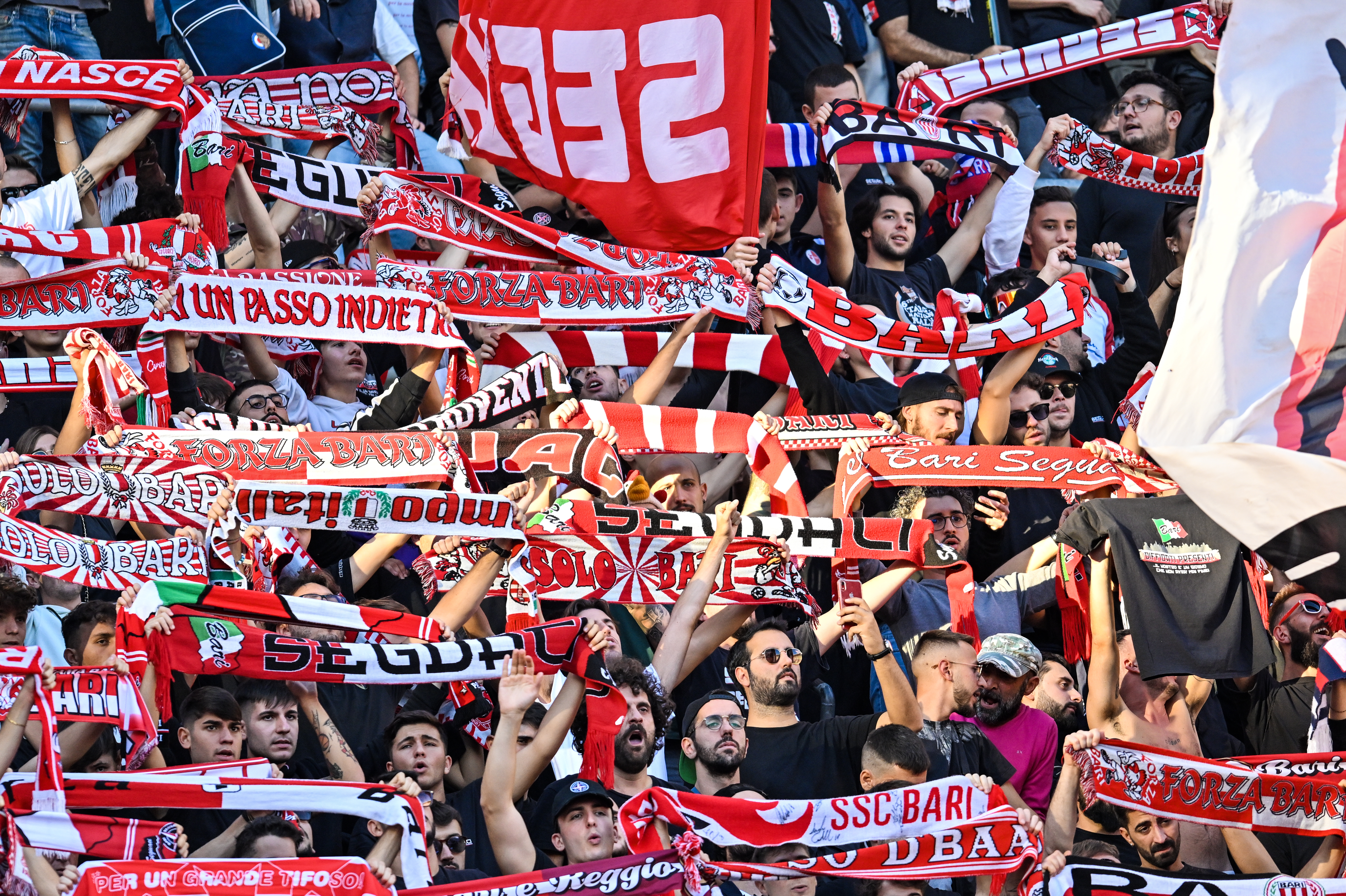 S.S.C. Bari - FeralpiSalò header image