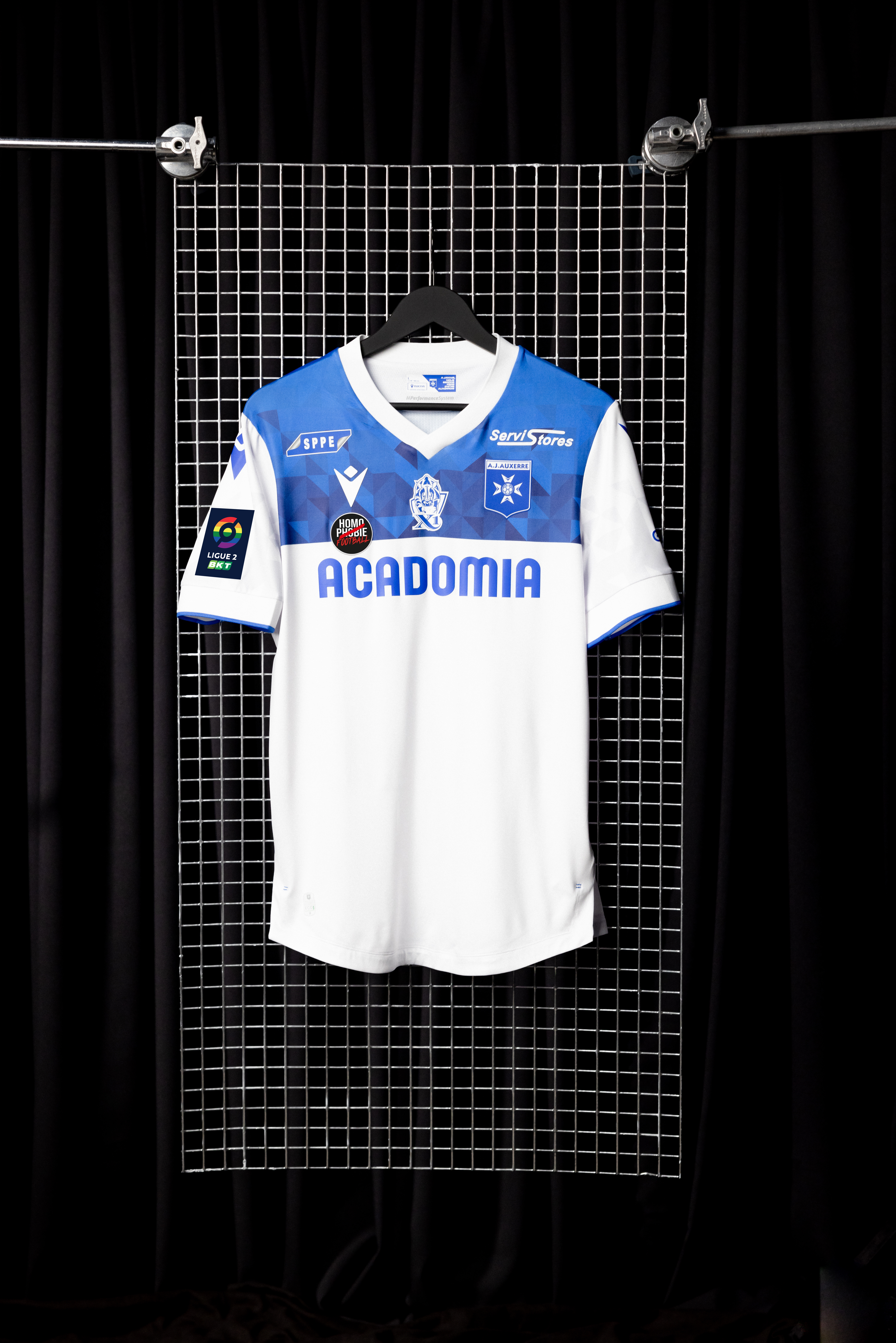 AJ Auxerre - US Concarneau header image