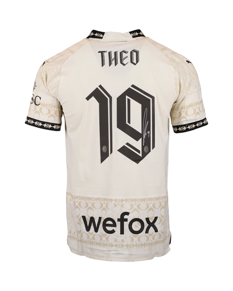来自AC Milan的Theo Hernández球衣