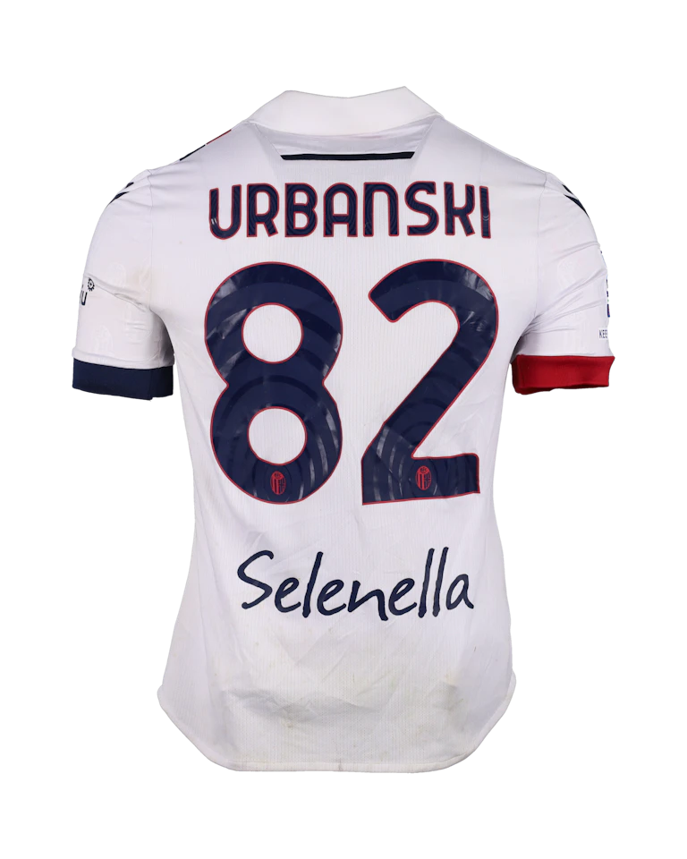 来自Bologna Fc 1909的Kacper Urbanski球衣