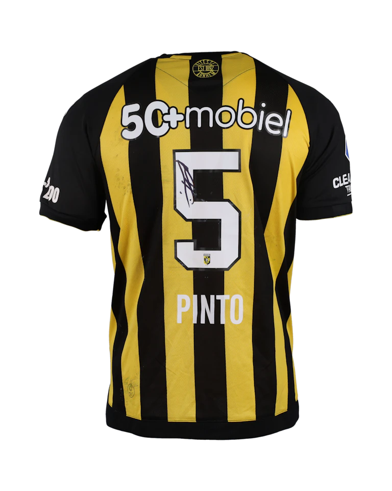 Michael Gonçalves Pinto Vitesse shirt