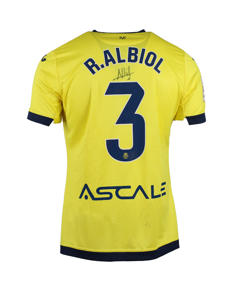 Raúl Albiol Tortajada Villarreal CF shirt