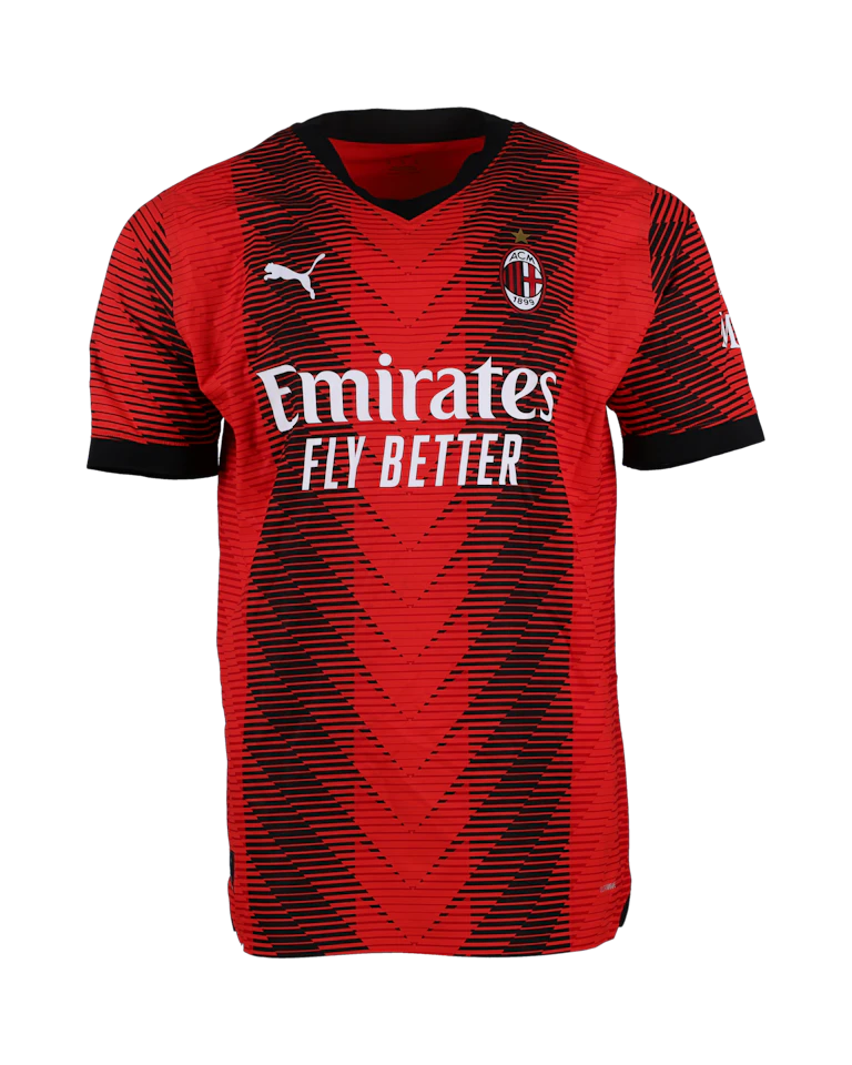 Olivier Giroud AC Milan のシャツ