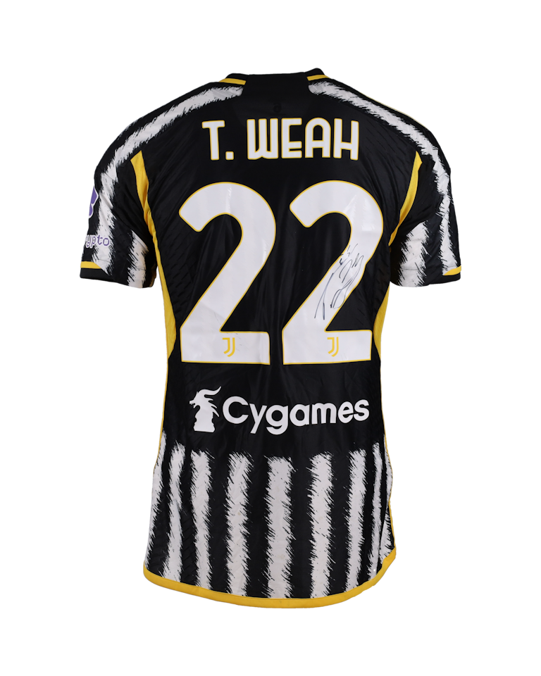 Timothy Weah Juventus FC shirt