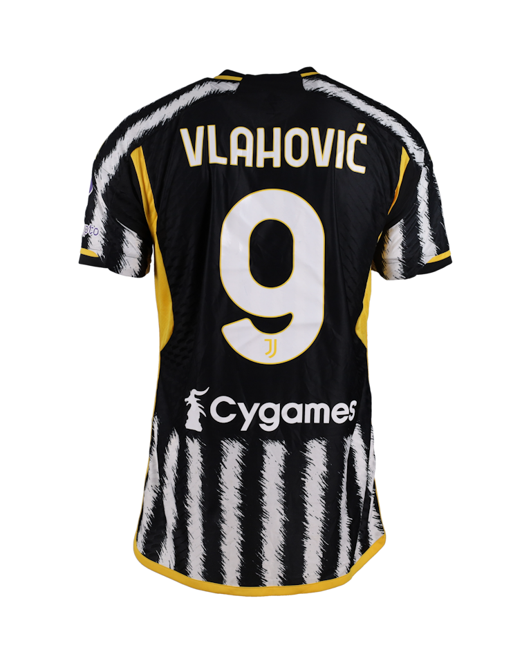 Dušan Vlahović Juventus FC shirt