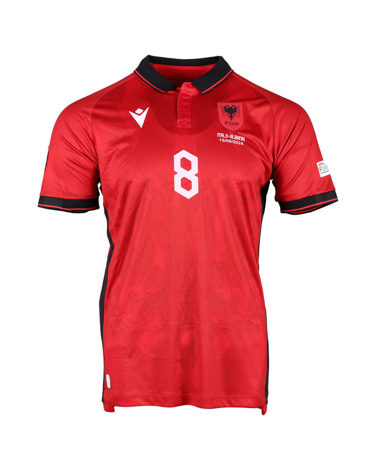 Maillot de Klaus Gjasula (Albania)