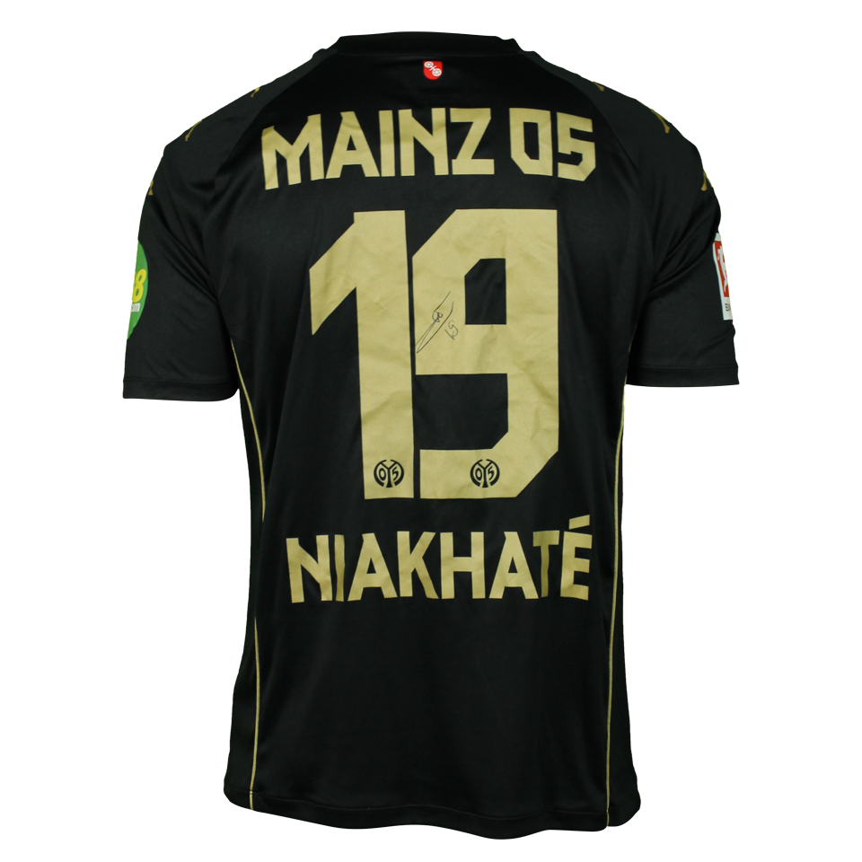 Moussa Niakhate Mainz 05 forması