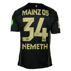 Mainz 05-Trikot von David Nemeth 