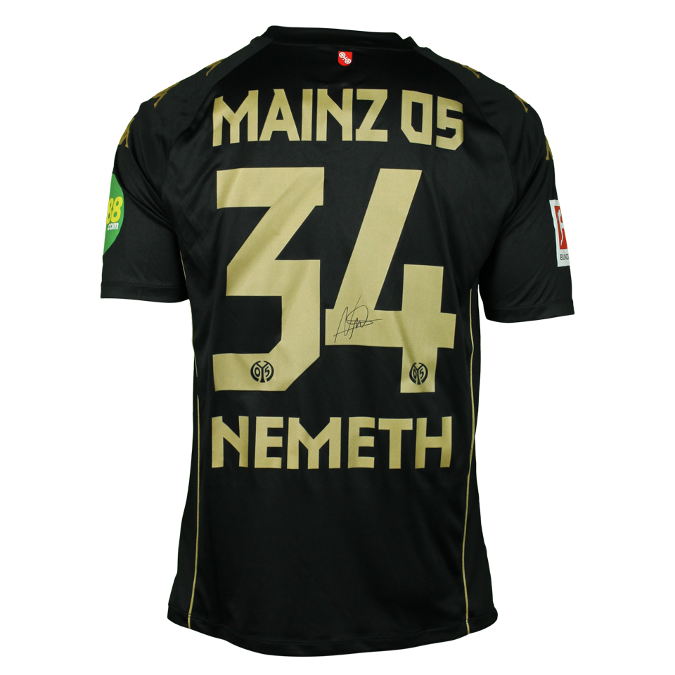 Mainz 05-Trikot von David Nemeth 