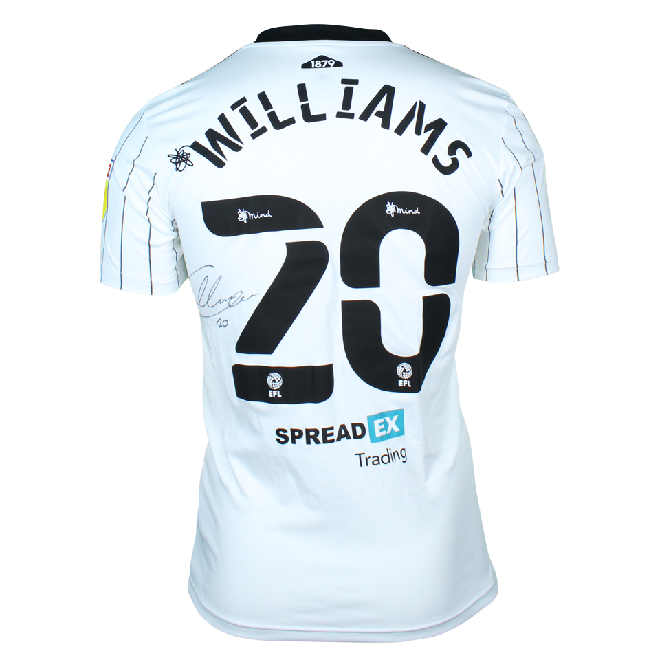 Neco Williams Fulham shirt