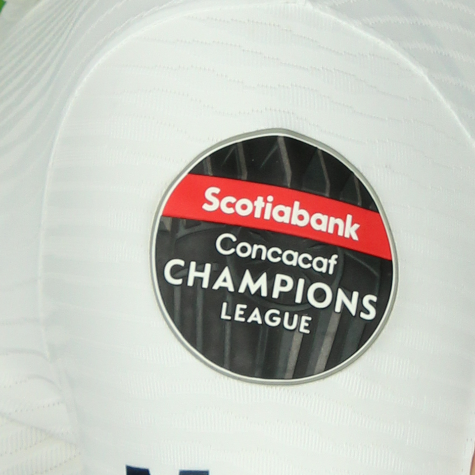 Leonel López González Pumas jersey