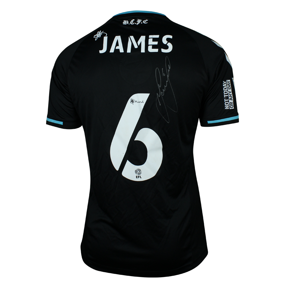 Matty James Bristol City のシャツ