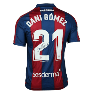 Daniel Gómez Alcón Levante UD shirt