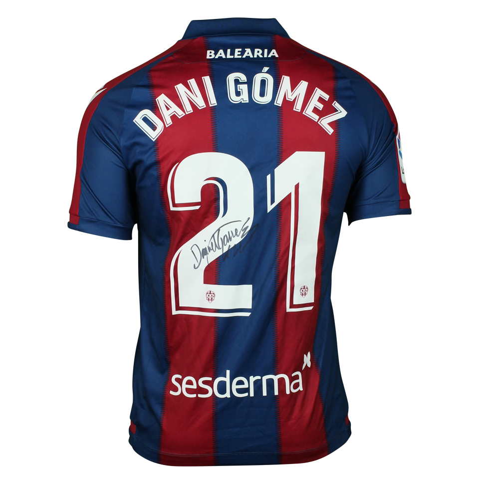 Daniel Gómez Alcón Levante UD shirt