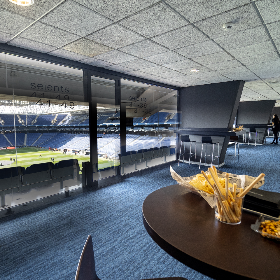 2 VIP tickets and prematch Tour/Experience For Espanyol - Valencia