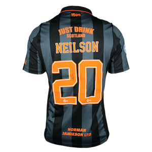 Dundee United 팀의 Lewis Neilson 셔츠