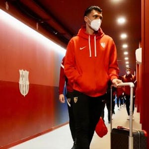 2 VIP tickets For FC Barcelona - Villarreal and prematch Tour/Experience