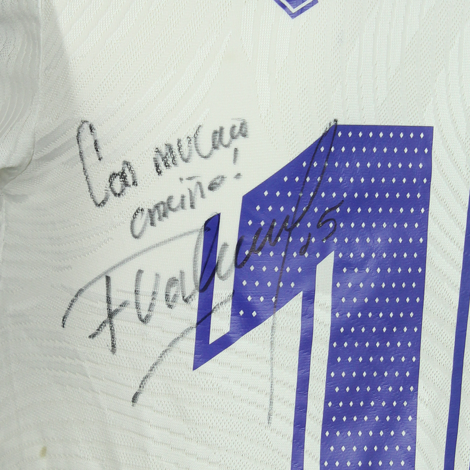 Federico Valverde  Real Madrid shirt