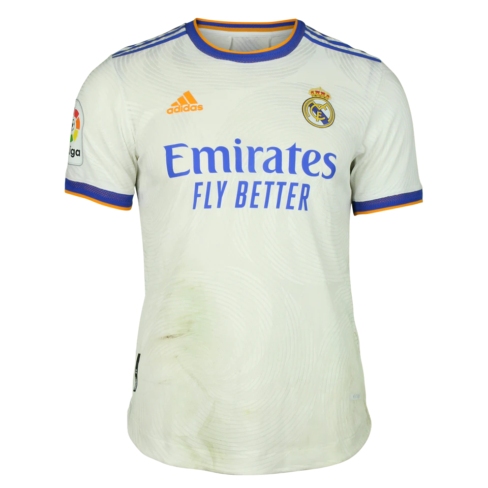 来自Real Madrid的Luka Modrić球衣