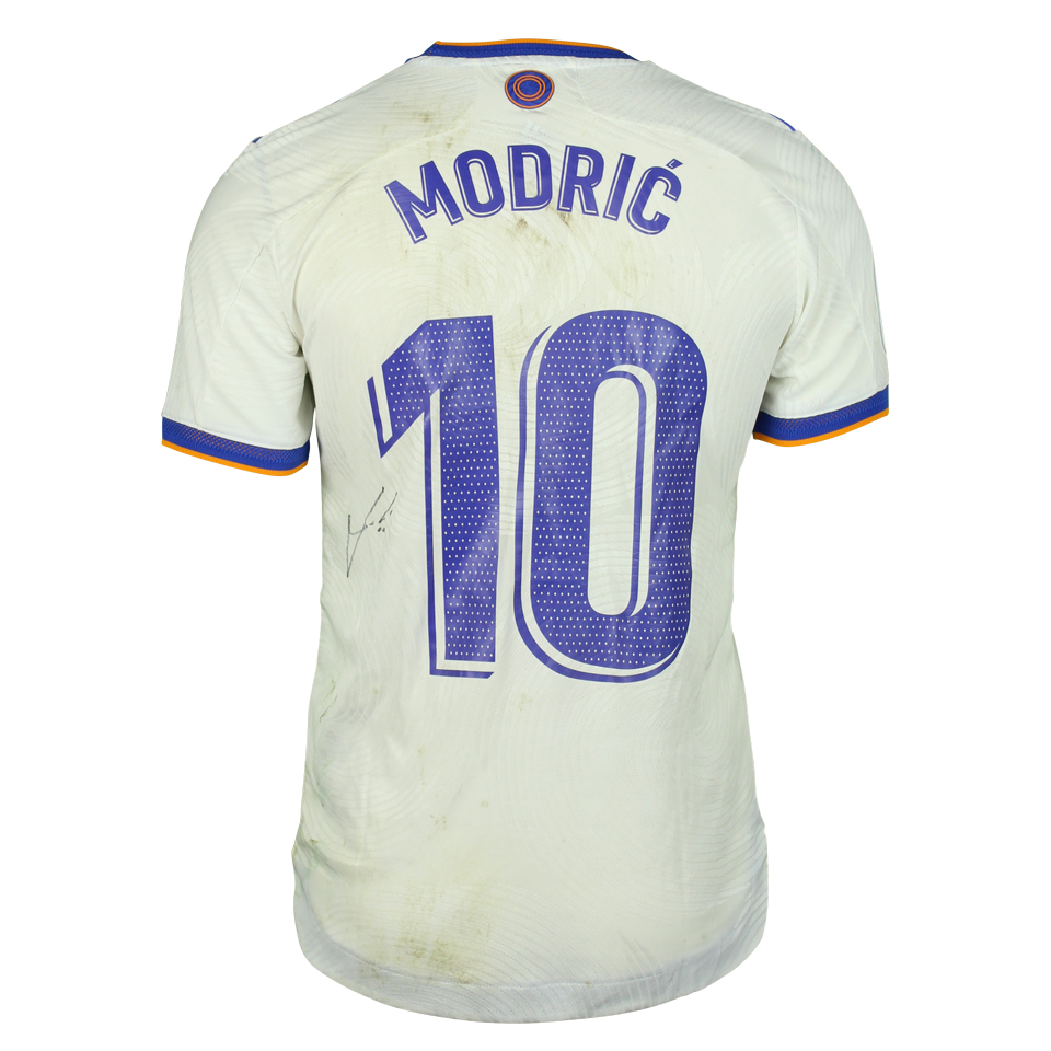 Luka Modrić | Real Madrid - Levante UD | MatchWornShirt