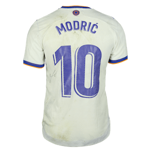 Luka Modrić Real Madrid shirt