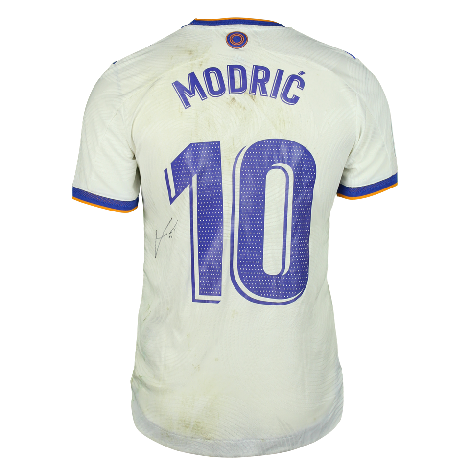 Luka Modrić | Real Madrid - Levante UD | MatchWornShirt