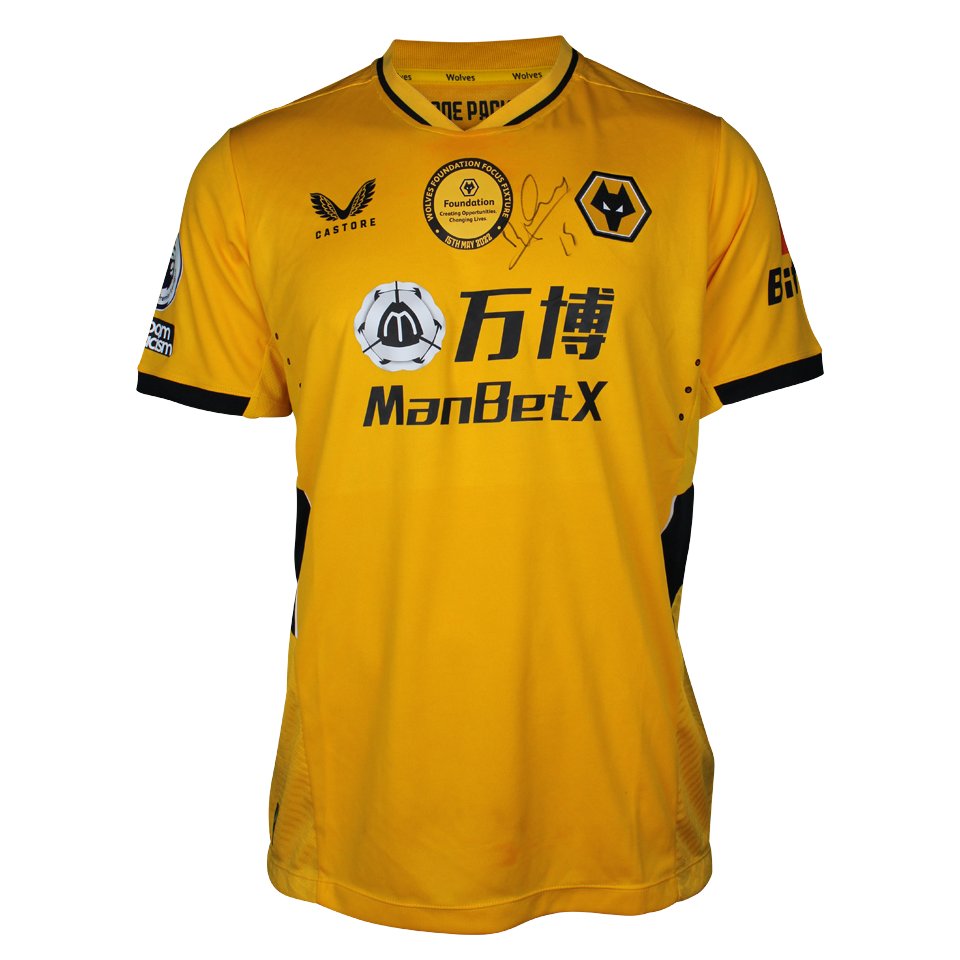 Willy Boly Wolverhampton Wanderers shirt