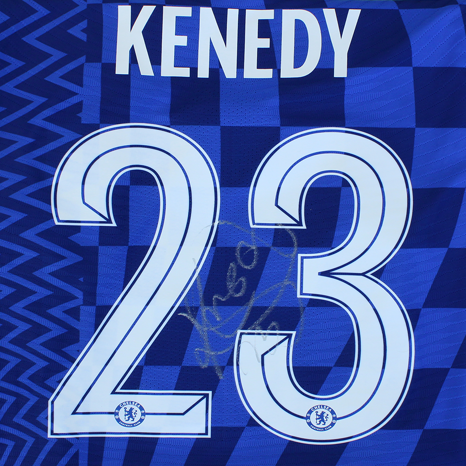 Robert Kenedy Nunes do Nascimento Chelsea shirt