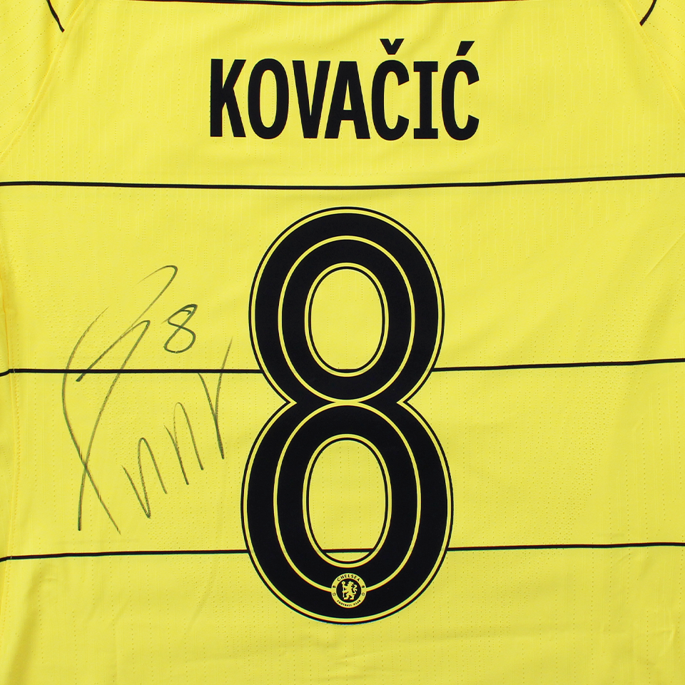 Mateo Kovačić Chelsea shirt