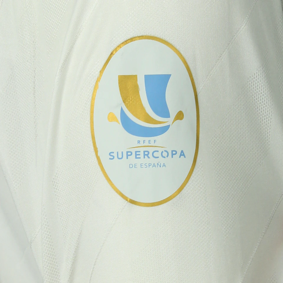 Squad Signed Shirt | Supercopa 2017/18