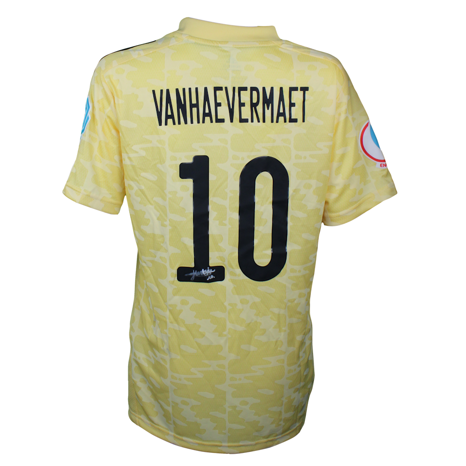 Justine Vanhaevermaet Belgian Red Flames jersey
