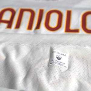 Nicolò Zaniolo AS Roma shirt