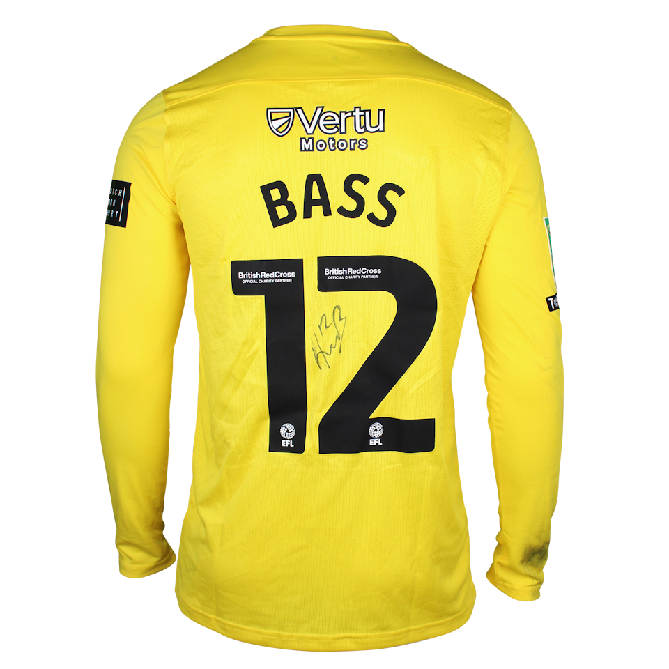 Alex Bass Sunderland shirt
