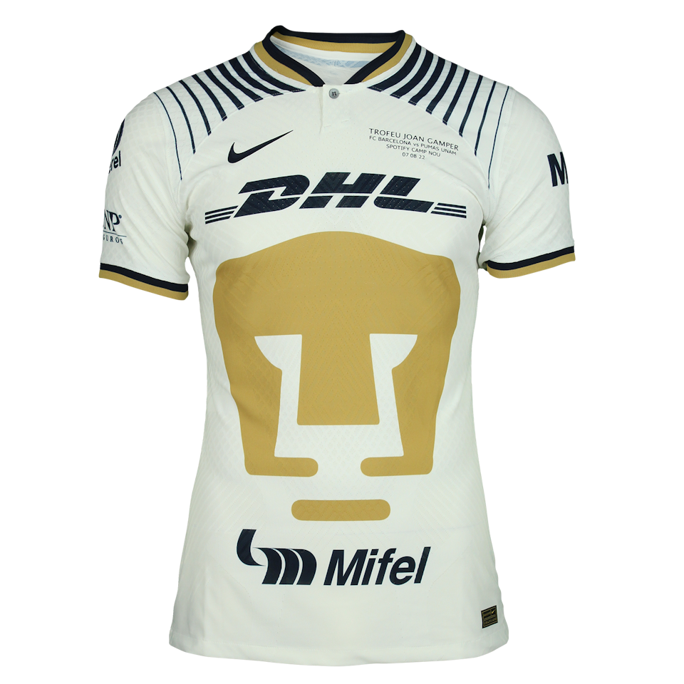 Daniel Alves da Silva Pumas shirt