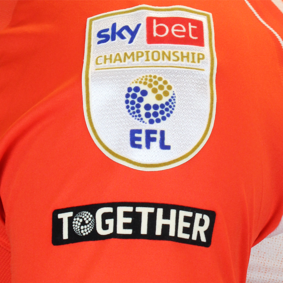 Amari'i Bell Luton Town shirt