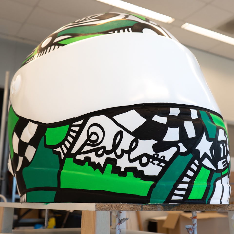 Heineken x Pablo Lücker: Unique Helmet Signed by F1 Drivers