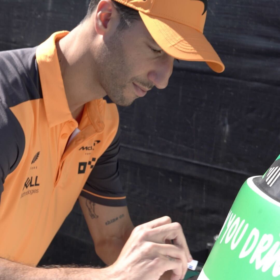 Heineken x Pablo Lücker: Unique Helmet Signed by F1 Drivers