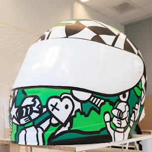 Heineken x Pablo Lücker: Unique Helmet Signed by F1 Drivers