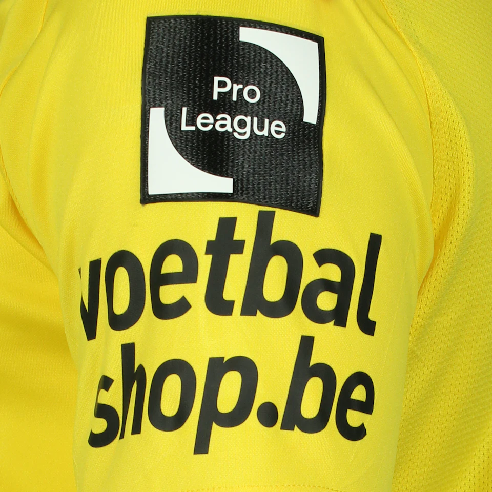 KVC Westerlo 팀의 Kyan Vaesen 셔츠