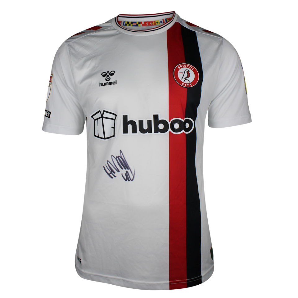 Han-Noah Massengo Bristol City shirt