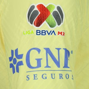 Sebastián Cáceres Club América shirt