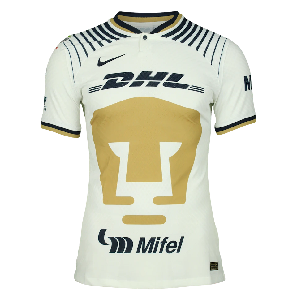 Daniel Alves da Silva Pumas shirt