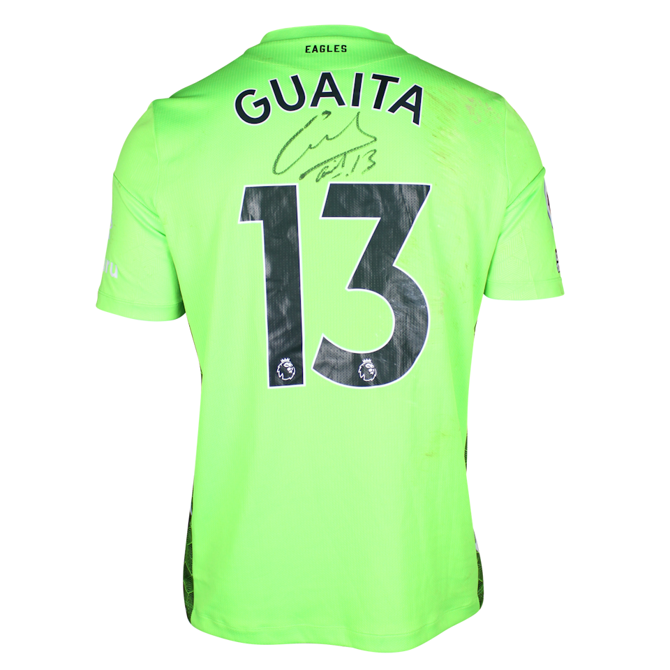 Vicente Guaita  Crystal Palace jersey