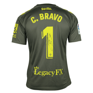 Claudio Bravo Real Betis shirt