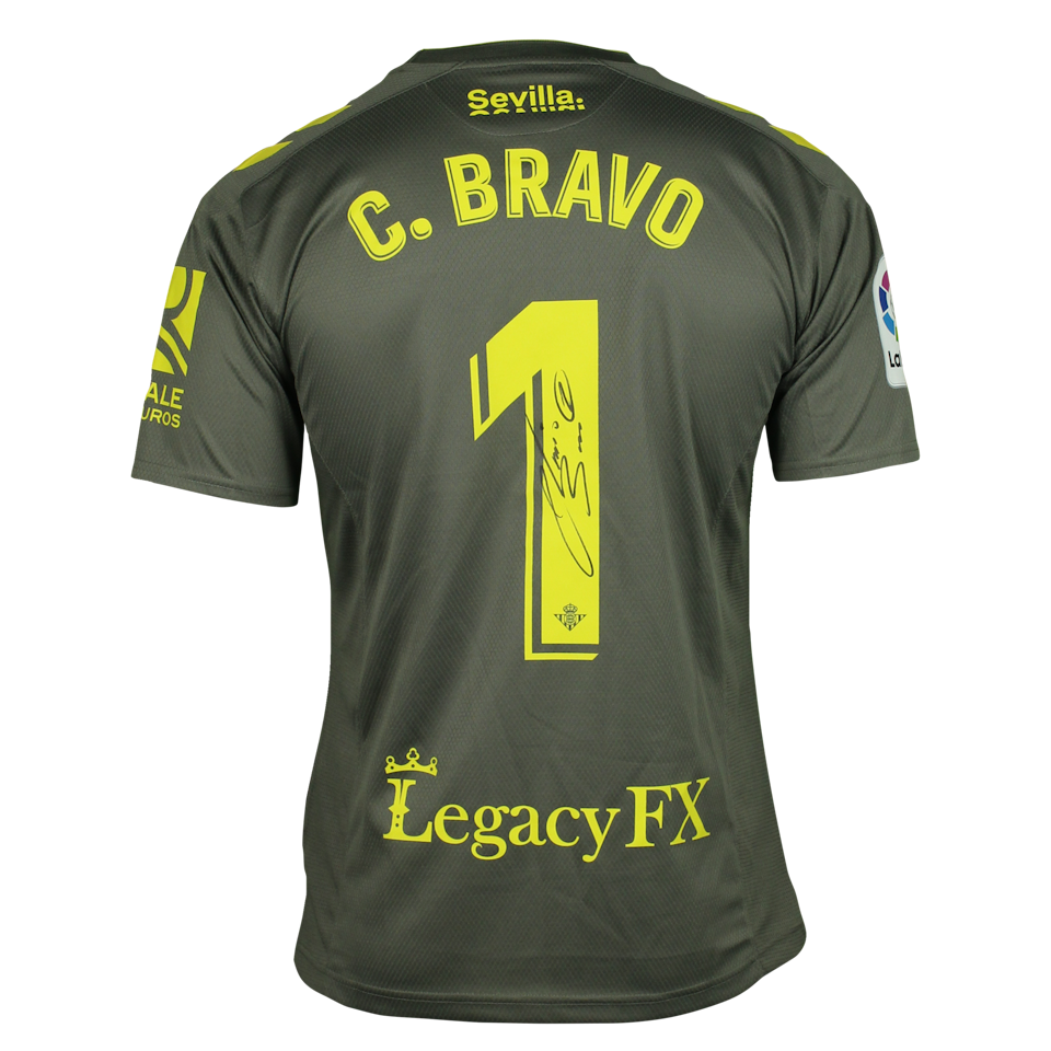 Claudio Bravo Real Betis shirt