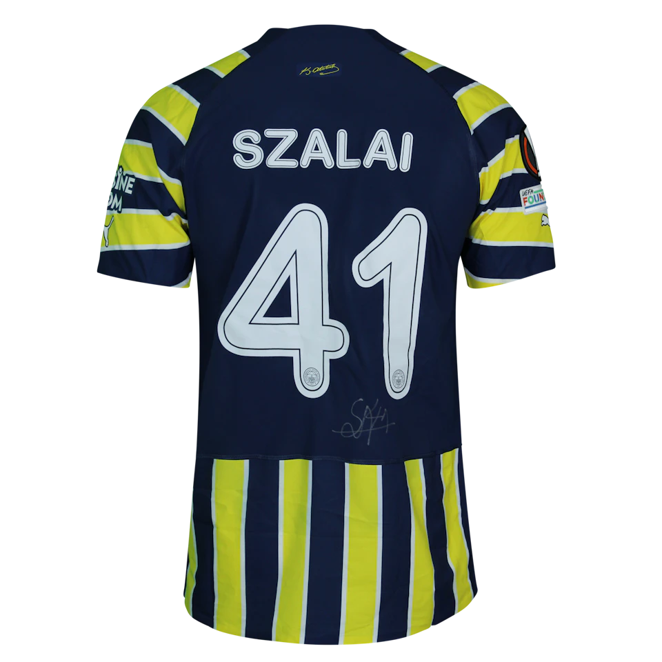 Attila Szalai Fenerbahçe forması