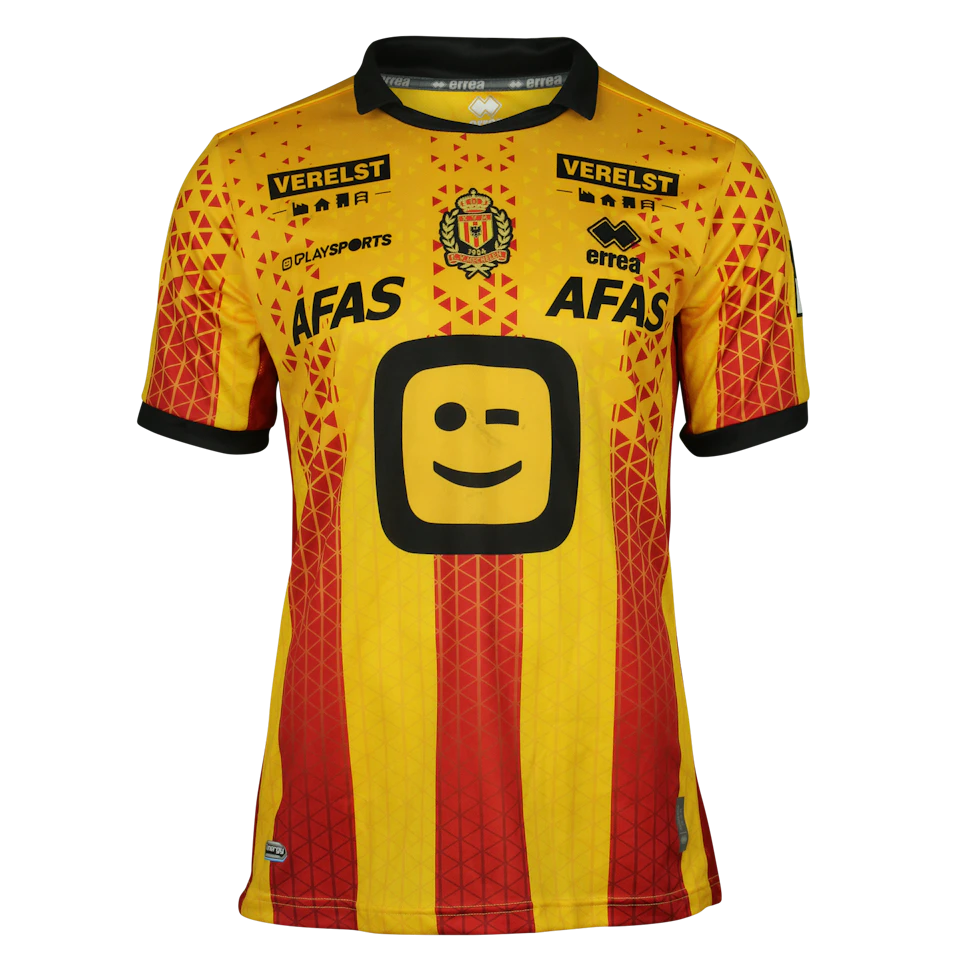 Shirt van David Bates KV Mechelen